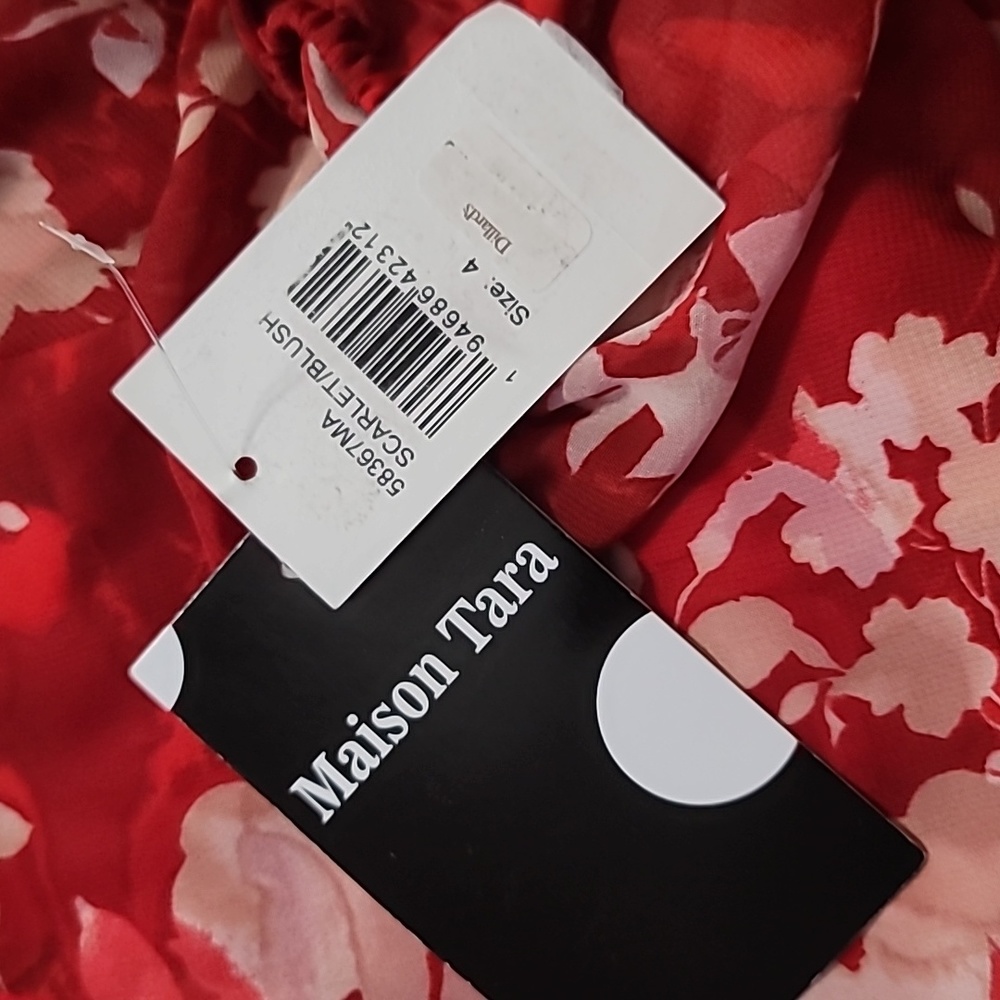 Maison Tara Floral Chiffon 3/4 Sleeve Maxi Dress - Picture 9 of 10